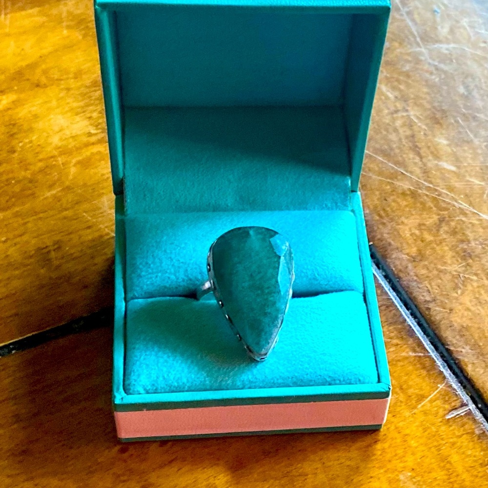 Beautifully Faceted Emerald & Sterling Silver Ring 7 - Picture 2 of 5